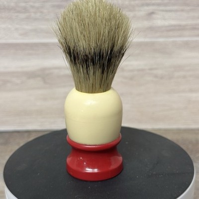 Vtg Shave Brush Ever Ready C40 Made in the USA Red Cream Handle 4 Inch GPC