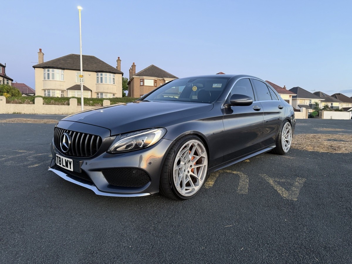 Mercedes-Benz Mercedes C200D AMG Line W205 Saloon 4 Door