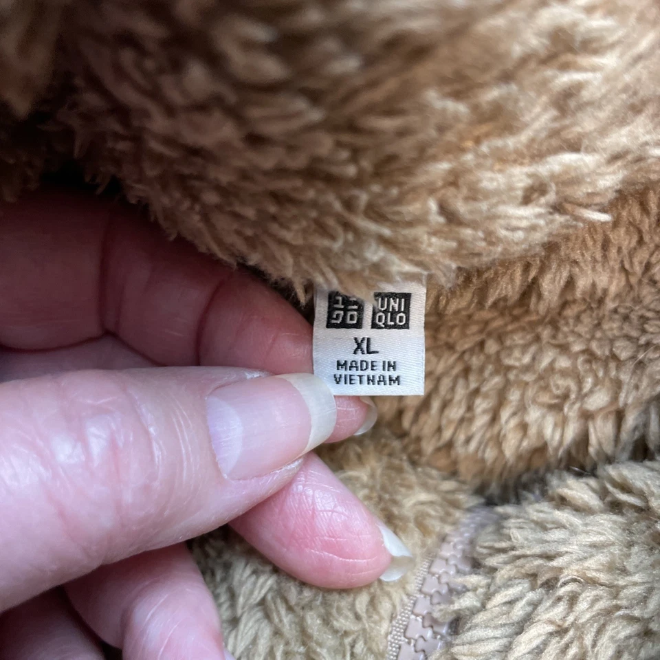 Chaqueta polar de hilo mullido Uniqlo para mujer XL color camel tostado cremallera completa bolsillos de peluche Foto 3 de 4