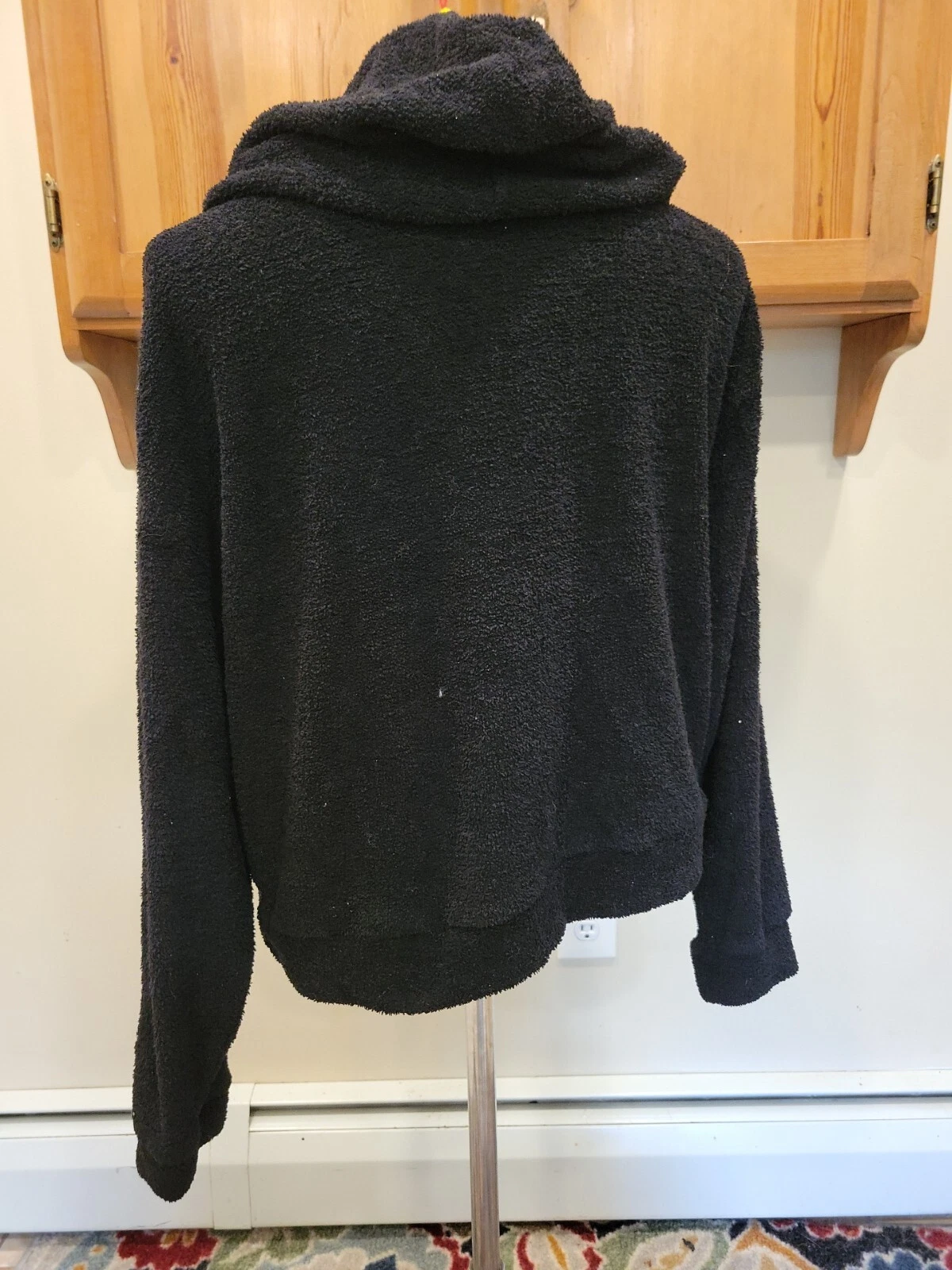 UNDERCOVER Felpa con cappuccio sherpa rosa Victoria Secret nera gatti selvatici Villanova taglia L