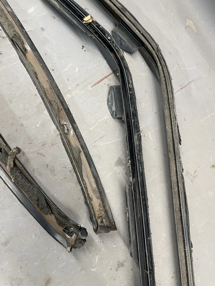 GTO Cutlass Regal Monte Carlo Grand Am 1973-1977 riel de techo resistente al clima 442 OEM Foto 4 de 4