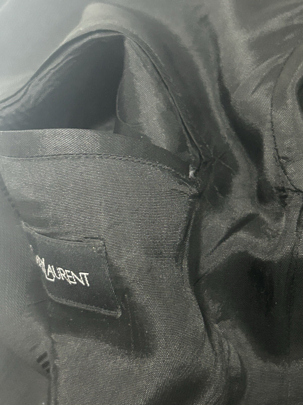 Giacca blazer tuta Yves Saint Laurent tinta unita nero 3 bottoni senza sfiato taglia 43L