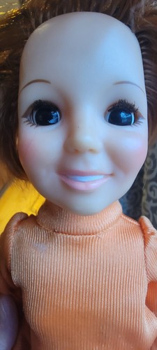 Vintage 1971 Crissy Doll Working Extending Hair Original Orange Dress - Picture 2 of 9