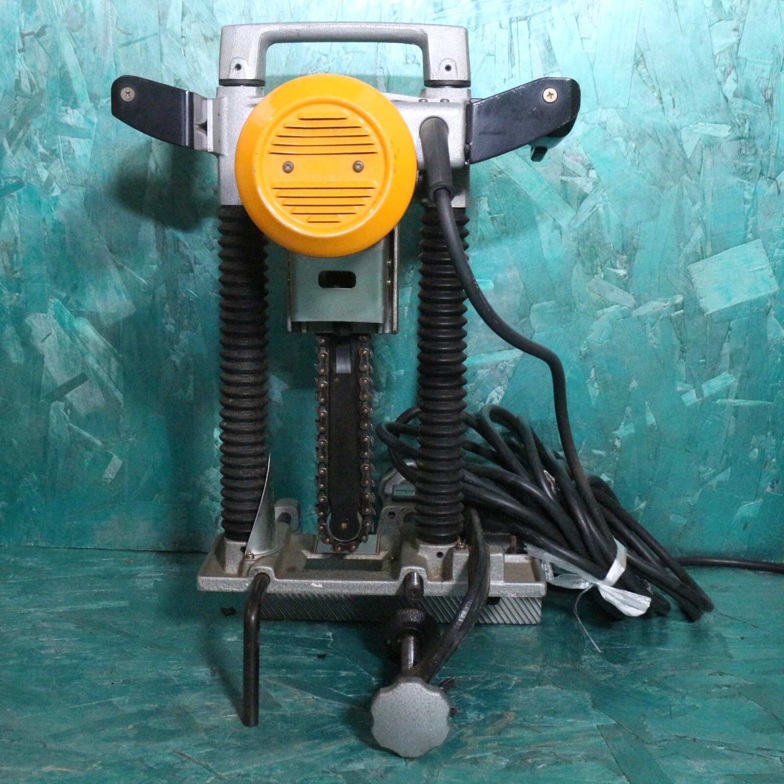 Mint cond.12A 1150W Makita Chain Mortiser 7100B(AA194) 18mm chain/038