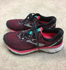 brooks ghost 11 womens size 6