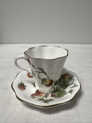 Strawberry (Scalloped) Coalport China Demitasse Cup & Saucer Sets England - MINT - Picture 4 of 9