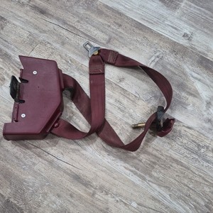 88-98 OBS Chevy GMC Silverado Left Drivers Retractable Seatbelt RED Regular Cab