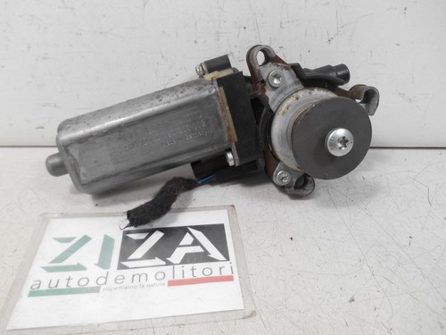 Motor für Sitzverstellung Rechts Mercedes W204 2008 0390203002 82041898-4