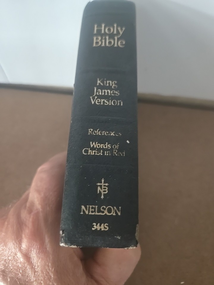 Holy Bible The New King James Version Reference Red Letter Edition ...