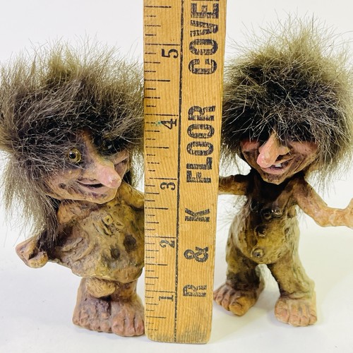 Vintage Nyform Norwegen Volkskunst Trolle tanzendes Paar Set 2 Mädchen Junge verbeugt - Bild 8 von 11