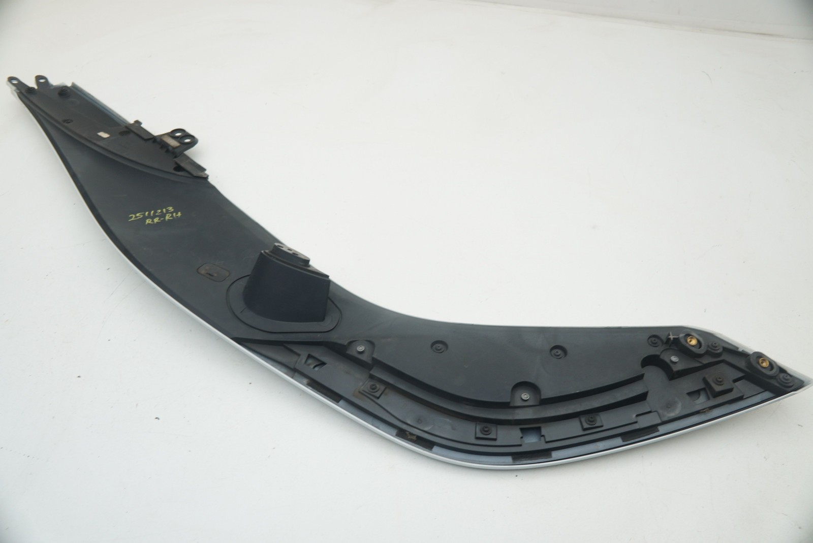 Rear Right Upper Quarter Roof Trim Panel Molding Spoiler Wing 51627372044 BMW i8