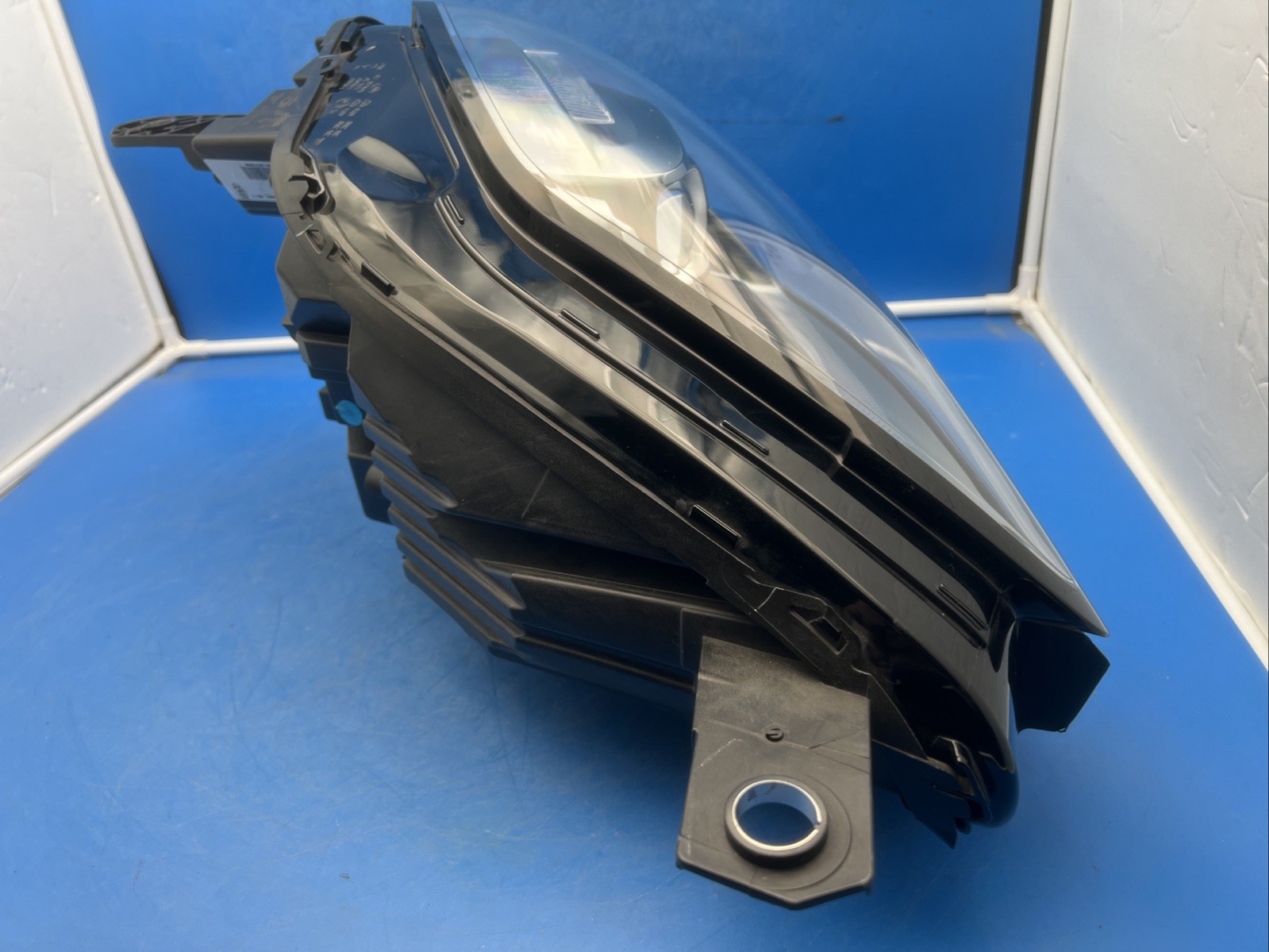 Maserati Grecale 2023-2026 FRONT+LEFT Headlight P/N 06702930720