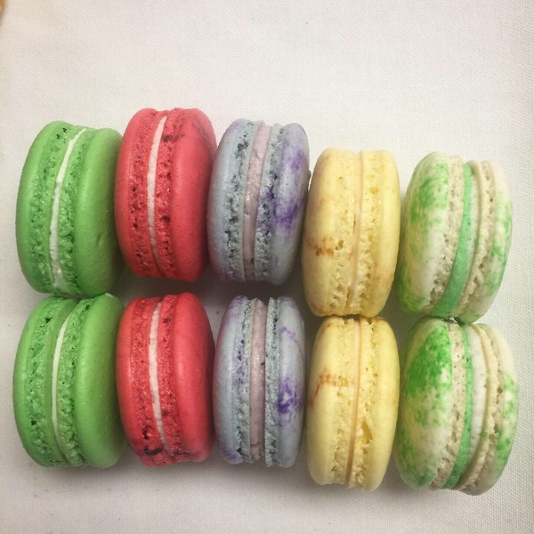 Deliciosos Macarons Franceses Hechos a Mano (caja de 12) - Envío Gratis