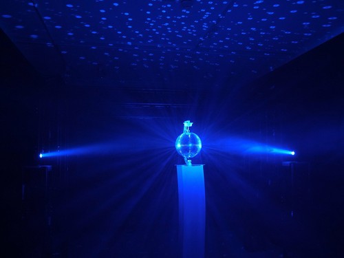 Eurolite Battery Powered Pinspot 15W RGBW LED QuickDMX and IR Remote - Picture 5 of 9