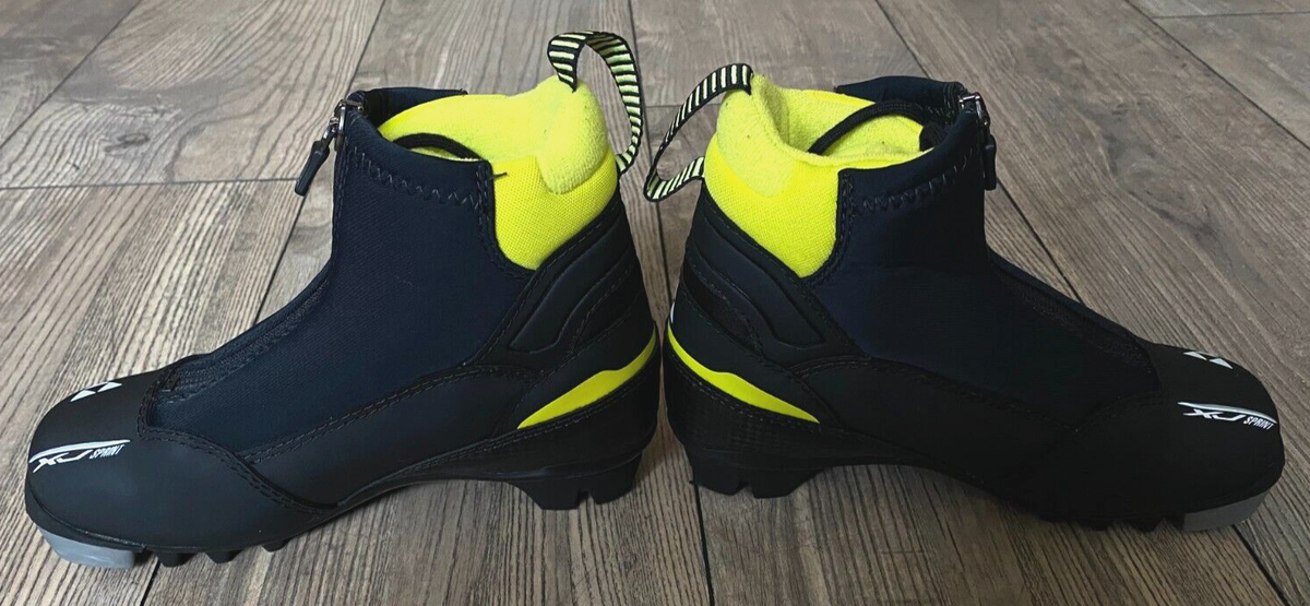 スキー yello YELLO SCI-FI SHORT BOOTS L Fischer XJ Sprint Kids Cross Country Ski nordic boots Size EU33