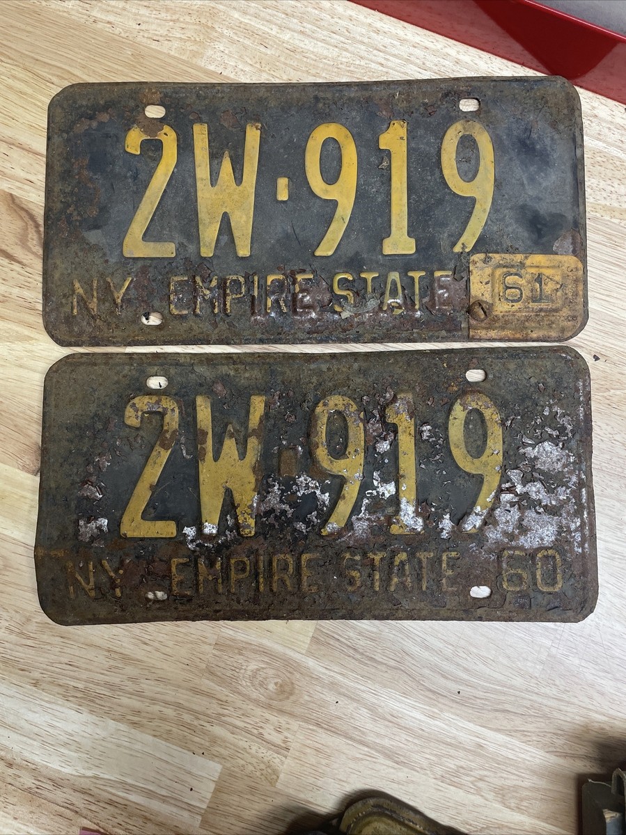 forsale 看板　USA Vintage 1960 New York State License Plates (Pair) Yellow ~ # 2W