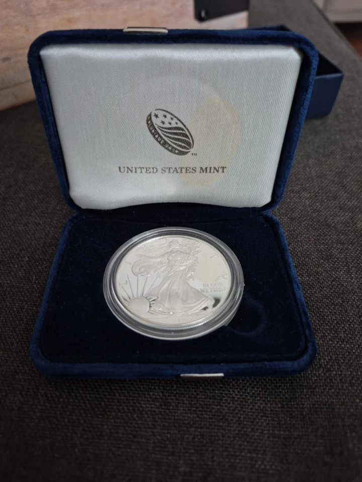 2012-W 1 oz Proof Silver American Eagle Coin - with Box - Image 4 of 4