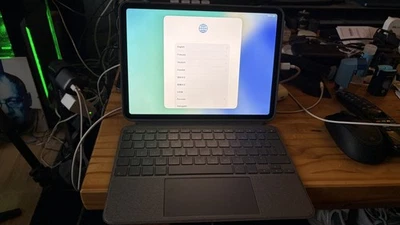 Apple iPad Pro 11 inch 3rd gen (2021) 128gb Wi-Fi with Logitech combo touch