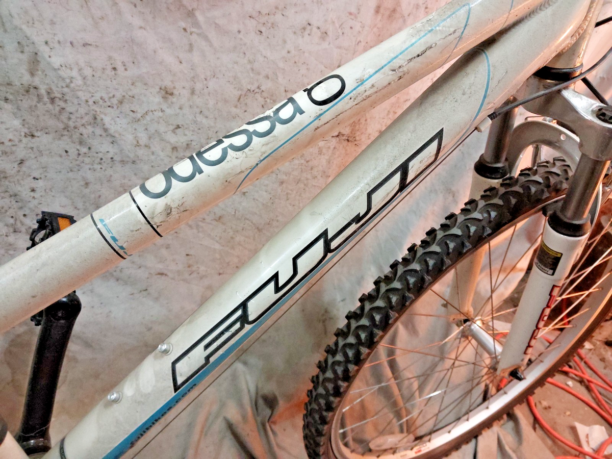 2020 Fuji Odessa MTB Bike 17