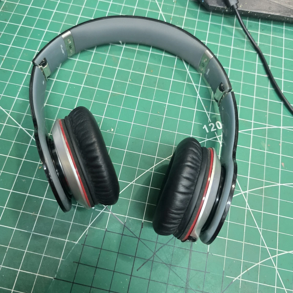 Preços baixos em Monster Beats Solo | eBay