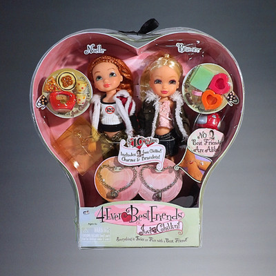 VINTAGE MGA 4-EVER BEST FRIENDS JUST CHILLIN NOELLE BRIANEE DOLL SET+BRACELETS