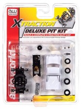 AUTO WORLD X-TRACTION DELUXE PIT KIT w/1972 DATSUN 620 PICKUP BODY HO SLOT CAR