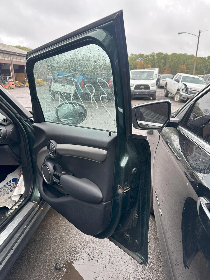 Used Front Right Door Assembly Front fits: 2015 Mini COOPER Hardtop 4 Dr Front R Foto 2 de 4