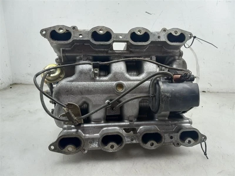 01-07 LEXUS GS430 4.3L RWD AT UPPER AND LOWER INTAKE MANIFOLD  - Image 4 of 4