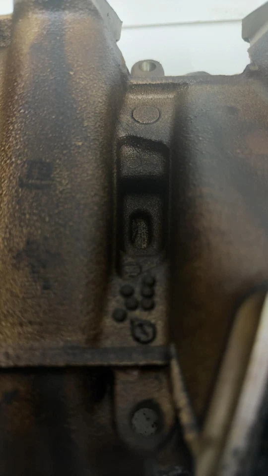 Chevrolet Uplander 2006-09 colector de admisión (3,9 l) inferior Foto 4 de 4