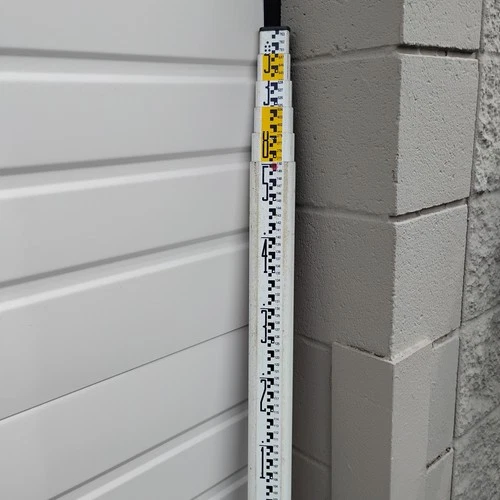 Crain Mound City 903072 Leveling 7.6m .5CM Metric SVR Level Rod Metric Style - product listing photo