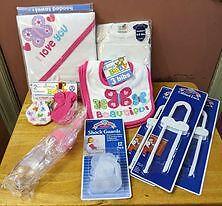 New Always Baby Gerber 9pc gift set, Towel Onesie Bib Gloves, T5MIS