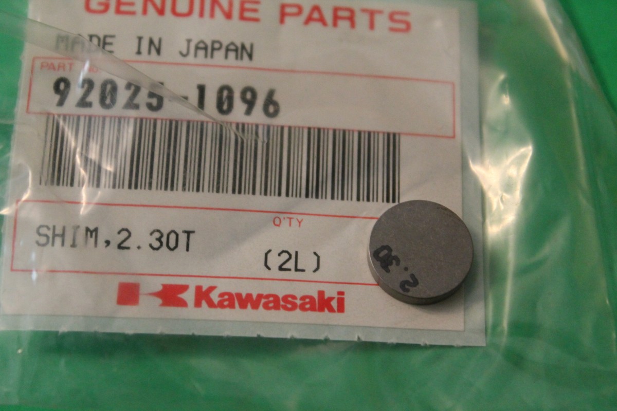 NOS OEM Kawasaki Shim (2.30T) 1977-1993 ZR1100 KZ650 ZX750 ZN700