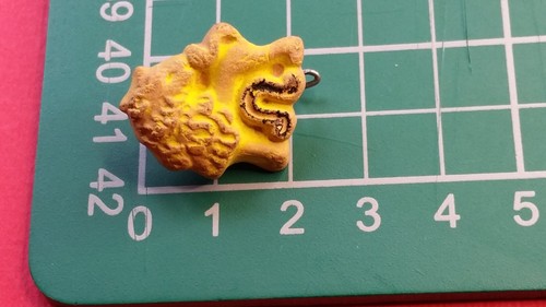 WW2 German Home Front WHW Ceramic Badge - Picture 2 of 6