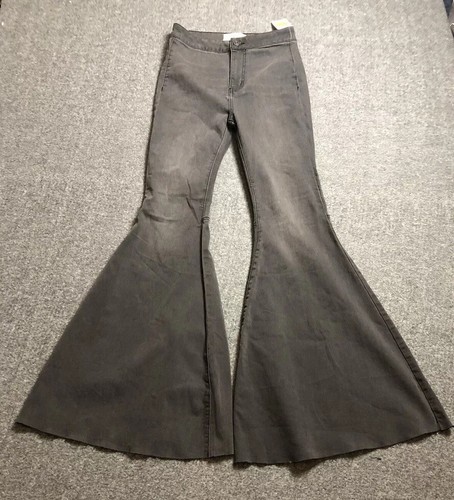 We The Free Womens Jeans 26 Black Flare Just Float On Smoke Stack NWT