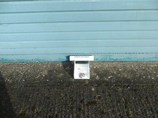 UK garage door defender lock. HEAVY DUTY SECURITY SYSTEM.padlock + fixings WHITE