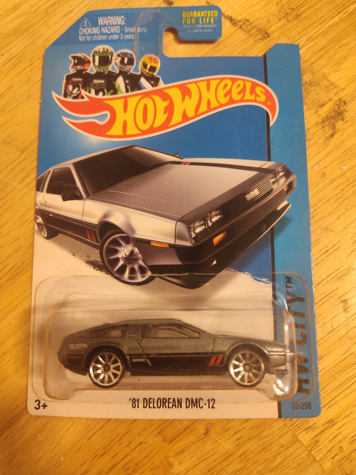 Hot Wheels '81 DeLorean DMC-12 Metalflake Silver New #33 HW City 2014 BFC53