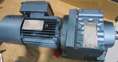 Sew Eurodrive DFT80KBH61HF Gearmotor 0.75HP with Speed Reducer Ratio 80.55:1 