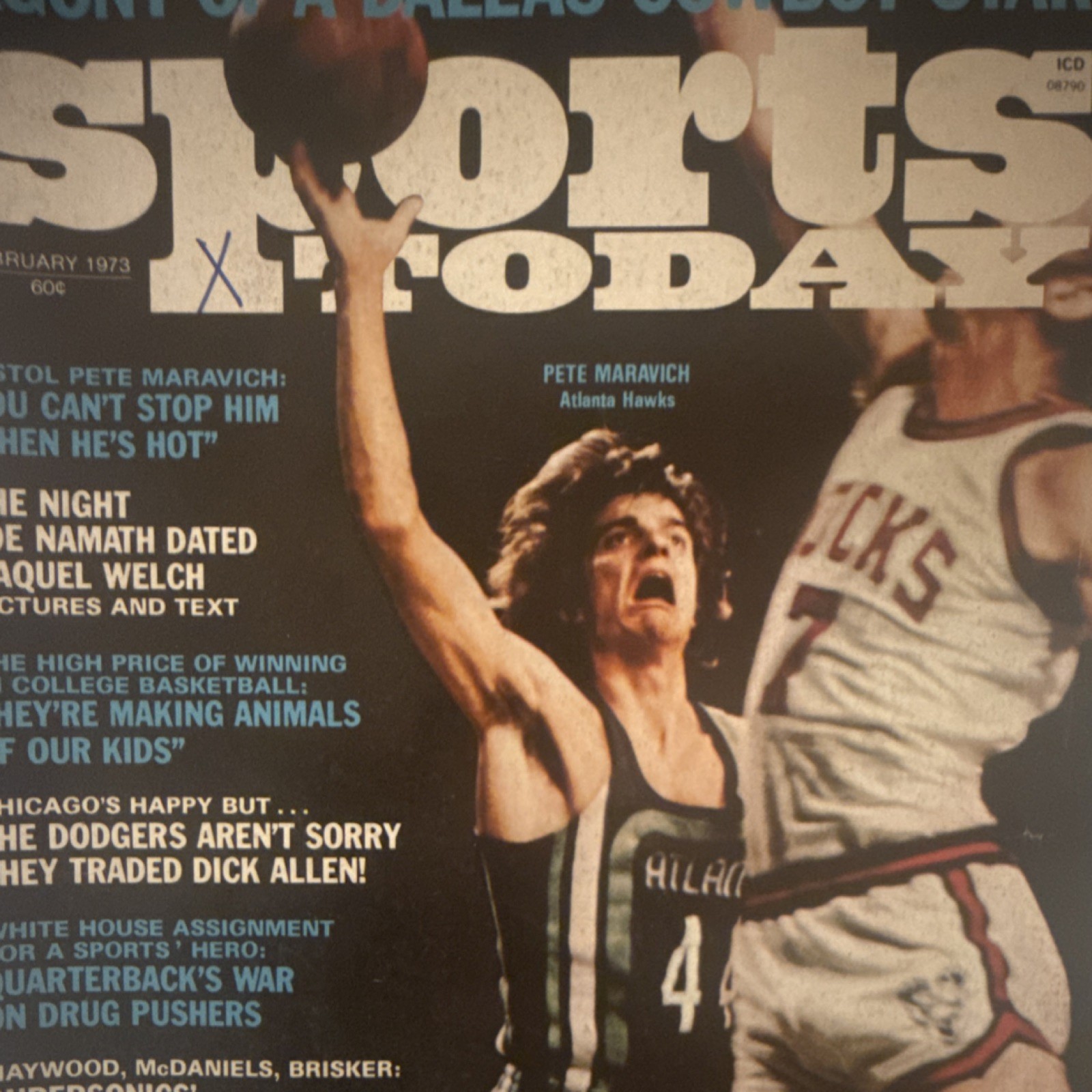 Sports Today Magazine Pete Maravich Herb Adderley Hawks Cowboys 1973