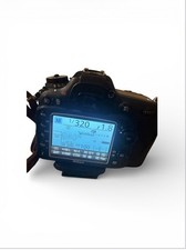 Nikon D7100 24.1MP Digital SLR Camera - Black Kit with AF-S DX NIKKOR