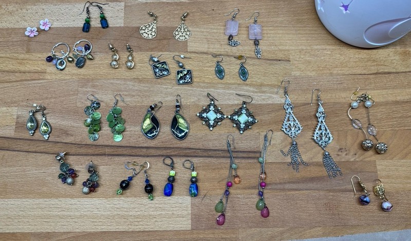 Lot of  19 Vintage earrings, enamelware, sea glass, Crystal, chandelier,  Dangle