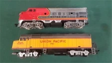 H O Scale Trains and Accessories  Santa Fe Engine