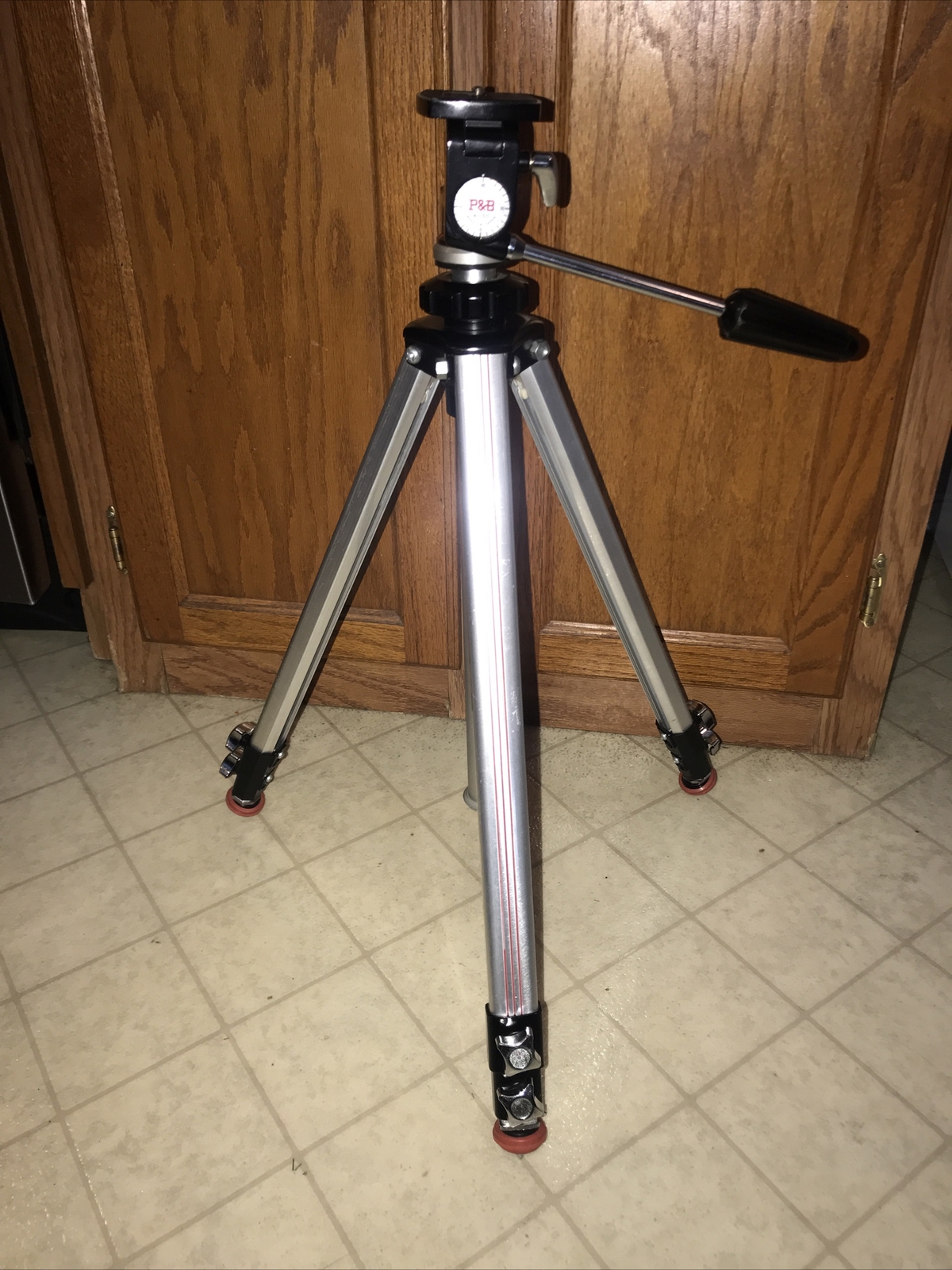 Vintage P & B Ponder & Best Professional Pan Head Camera Tripod 1107 20
