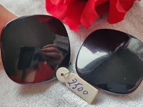 Lot De 5 Boutons Vintage Rouges - Diamètre 2,7 Cm - À Pied - Réf 3467 - Occasion France