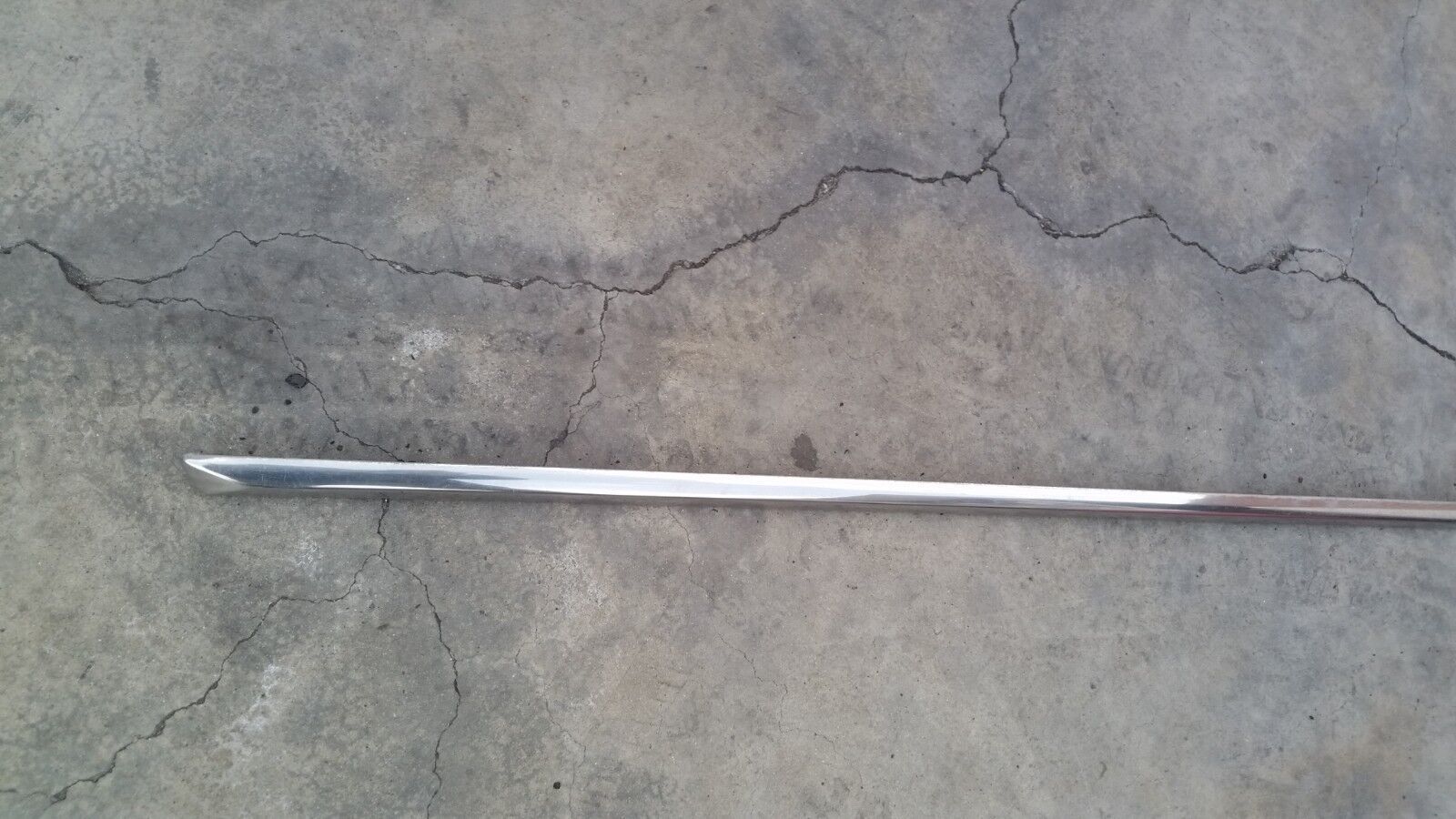 65 to 80 ROLLS ROYCE SILVER SHADOW RIGHT OR LEFT ROCKER PANEL MOULDING FOR SW...