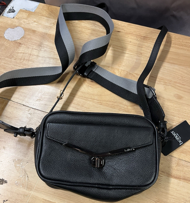 BOTKIER Valentina leather mini camera crossbody bag Black (2