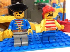 Lego 6254 Rocky Reef Pirates I  100% Complete