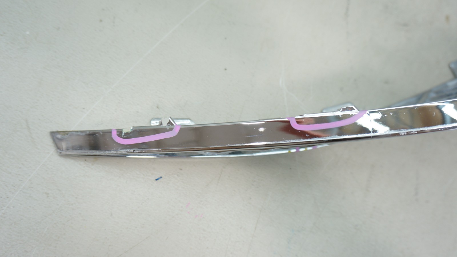 2020-2022 BENTLEY CONTINENTAL GT FRONT RIGHT PASSENGER SIDE BUMPER GRILLE OEM