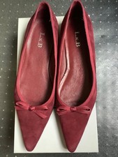 LK Bennet Vintage (circa 2000) NEW Dark Red Suede Bowed Flat Pumps. Size 7