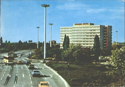 Ramada Hotel Leverkusen Deutschland Vintage Postkarte Autobahnszene 70er-80er Jahre