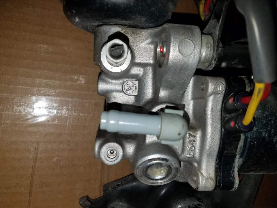 Toyota Camry Avalon 2012-2018 híbrido ABS bomba de freno antibloqueo actuador refuerzo Foto 2 de 4